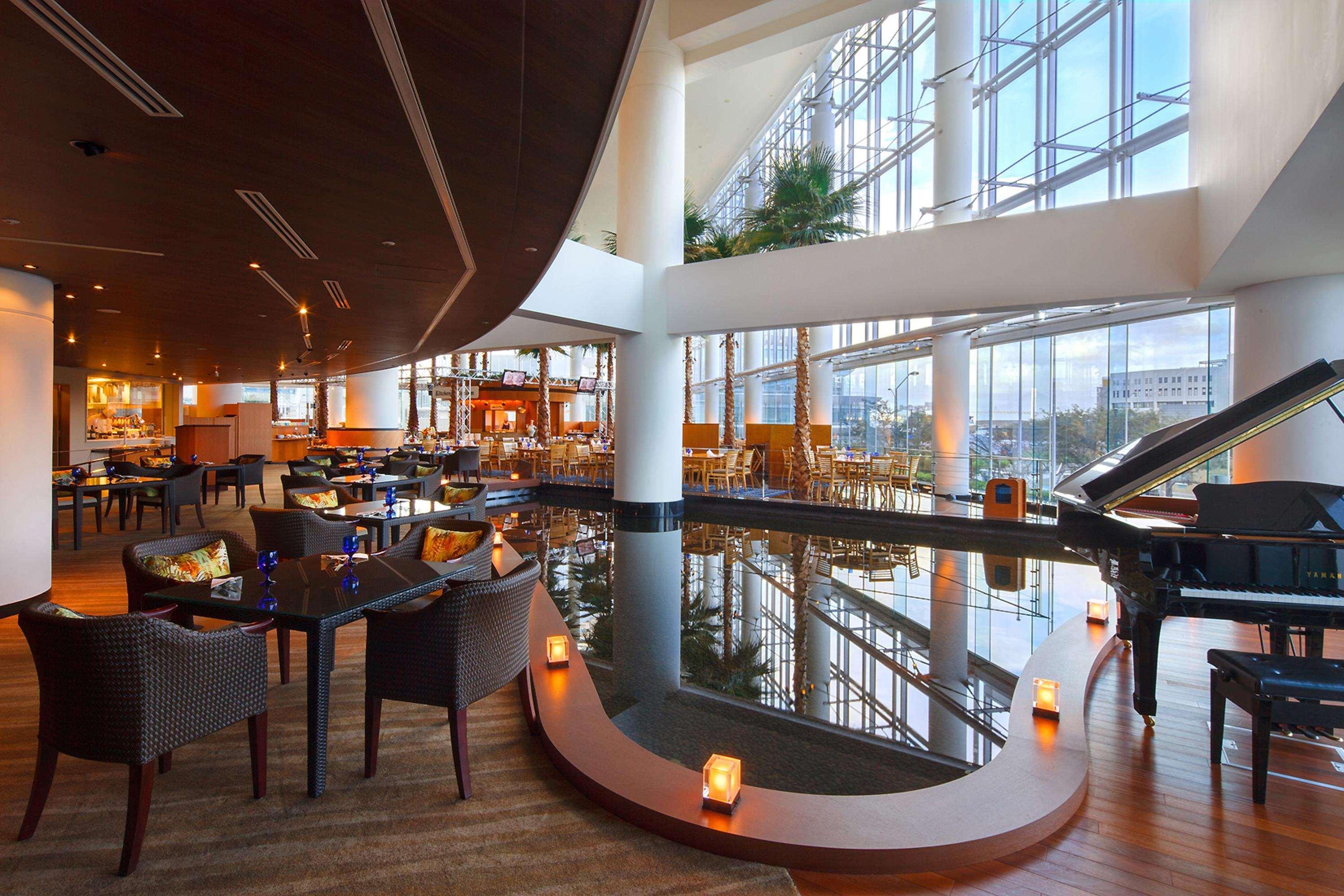 The Yokohama Bay Hotel Tokyu Exterior foto The lobby