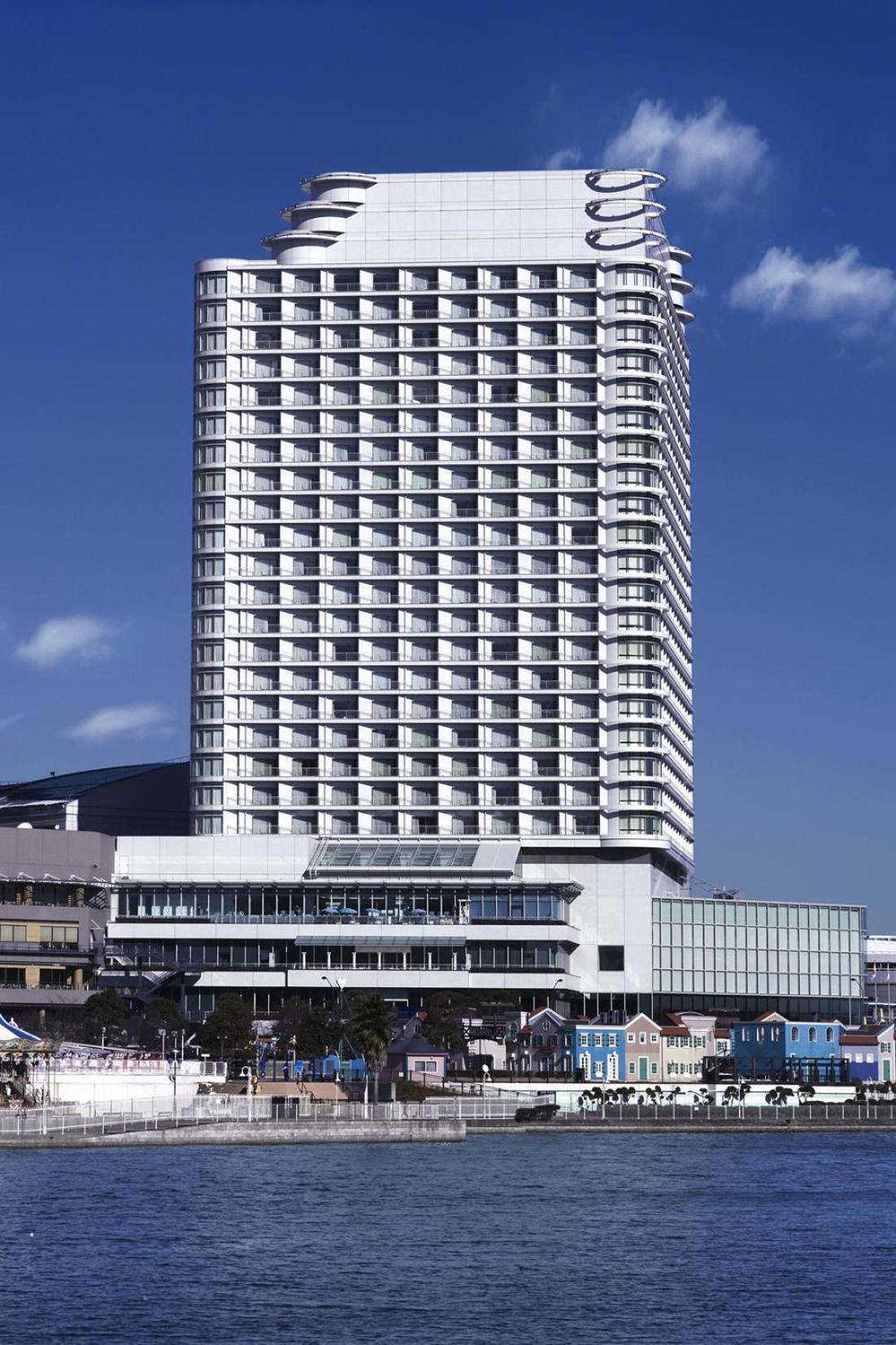 The Yokohama Bay Hotel Tokyu Exterior foto The hotel in 2012