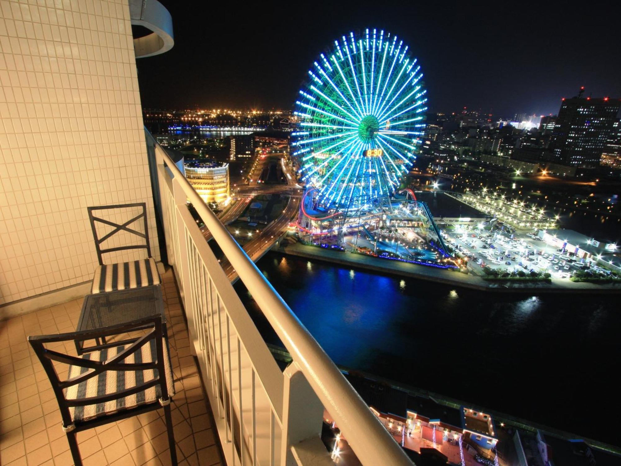 The Yokohama Bay Hotel Tokyu Exterior foto A balcony in Japan