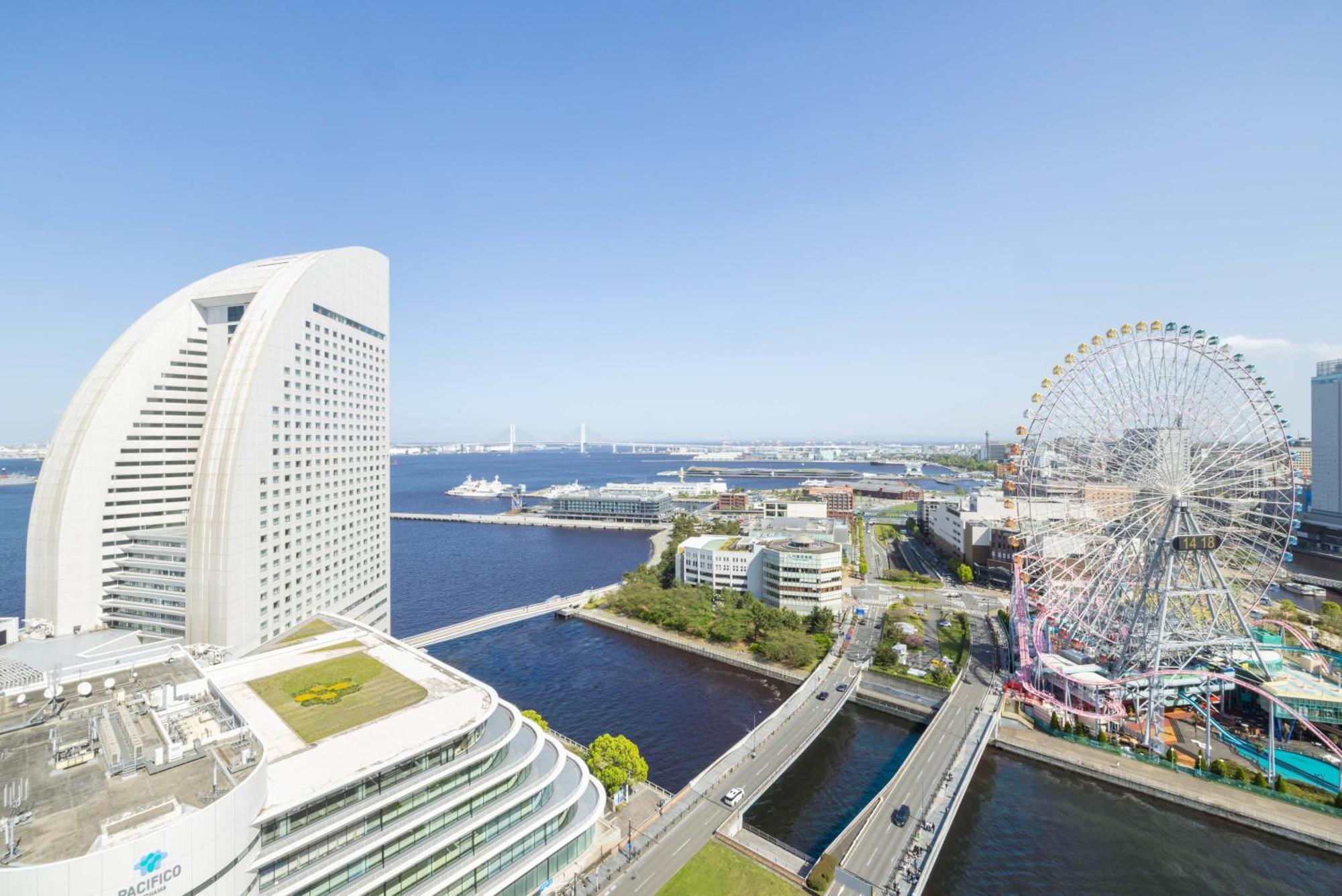 The Yokohama Bay Hotel Tokyu Exterior foto Kobe Port